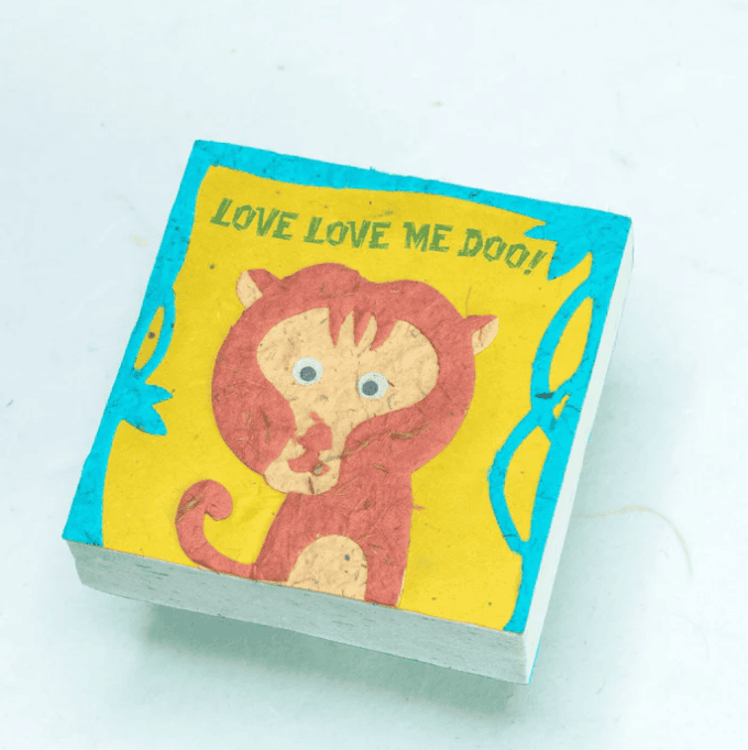 Image of a poo paper scratch pad with a monkey on it saying love love me doo